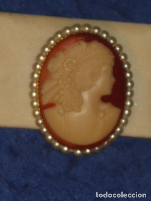 Joyeria: BROCHE CAMAFEO TALLADO EN CONCHA CON PERLAS. - Foto 3