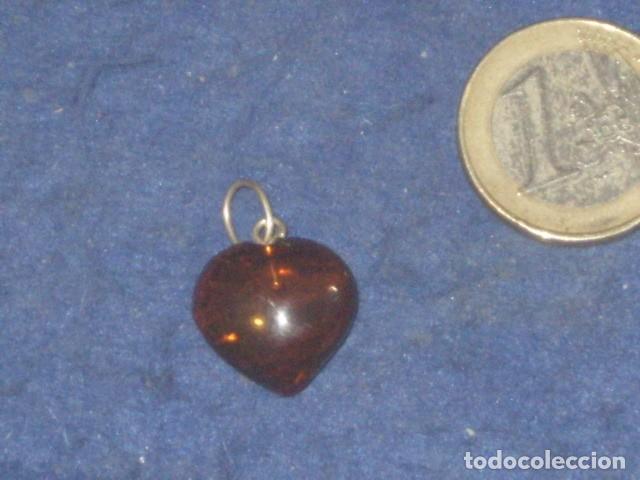 Joyeria: COLGANTE CORAZON DE AMBAR ORIGINAL. - Foto 3