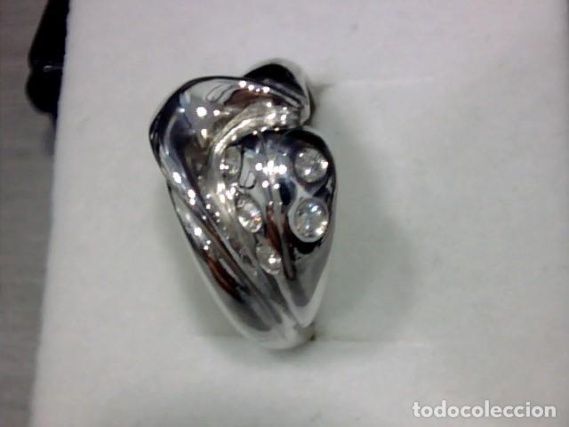 Joyeria: anillo oro blanco 18 kts y diamantes - Foto 5
