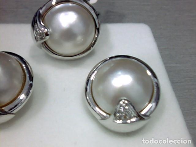 Joyeria: juego de anillo y pendientes oro blanco y perlas