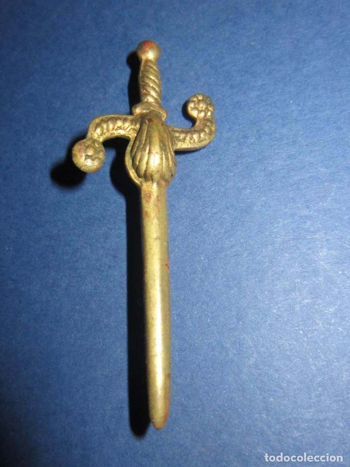 Joyeria: Broche espada Santiago. - Foto 2