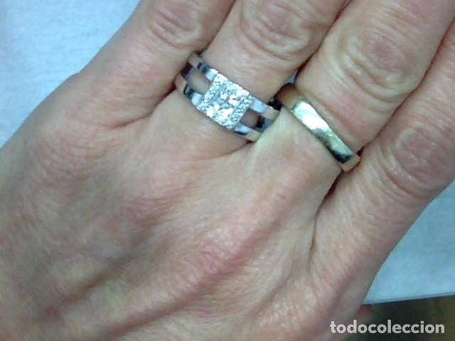Joyeria: anillo oro blanco 18 kts y diamantes - Foto 3