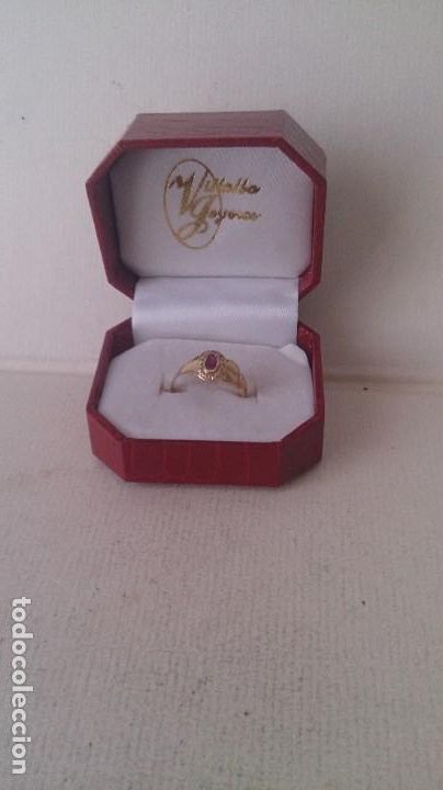 Joyeria: ANILLO DE ORO 18 KLTS Y GRANATE - Foto 1