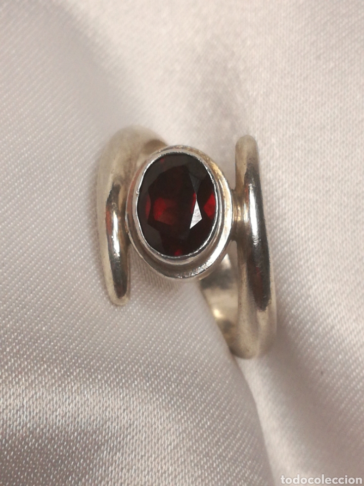 Joyeria: Antiguo anillo plata y granate - Foto 1 - 196557448