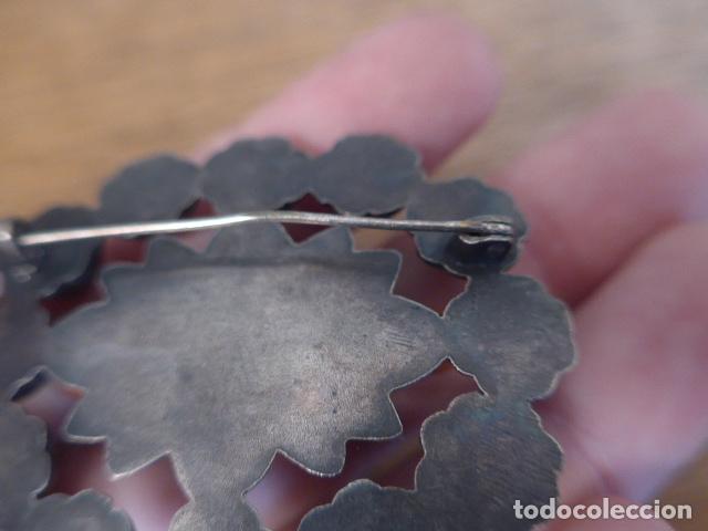 Joyeria: Antiguo gran broche de plata ? y anillo, a estudiar - Foto 6