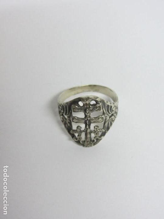 Joyeria: Anillo de la cruz de Caravaca en plata de ley - Foto 1