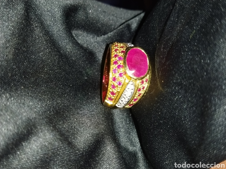 Joyeria: Gran anillo oro, rub&iacute;es y brillantes. - Foto 4