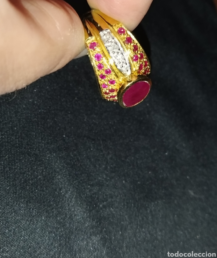 Joyeria: Gran anillo oro, rub&iacute;es y brillantes. - Foto 5