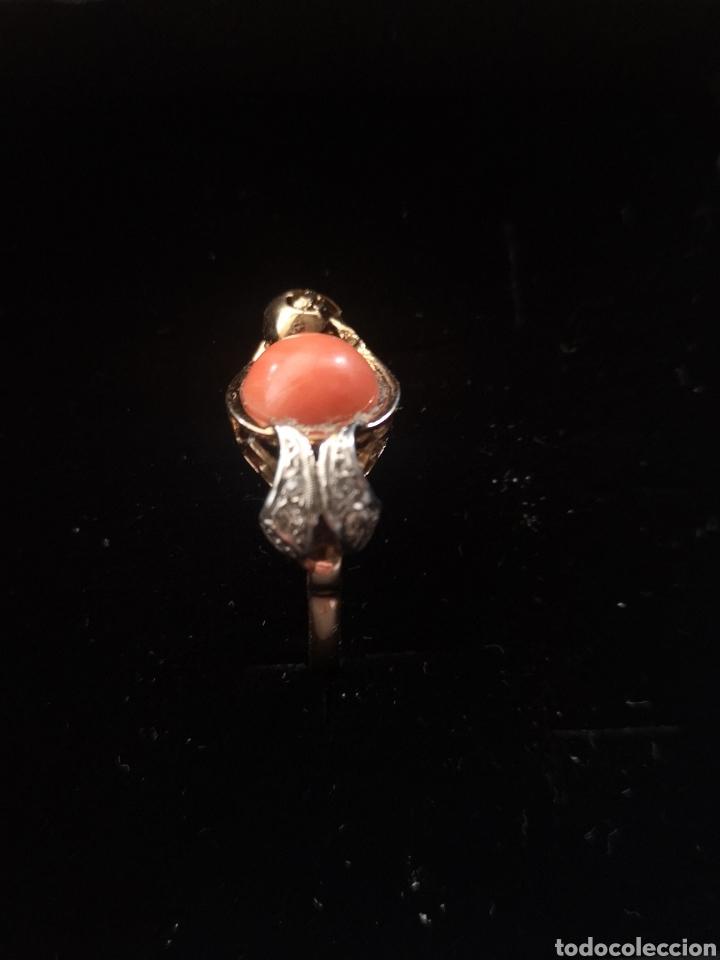 Joyeria: Anillo antiguo de oro y coral. - Foto 3
