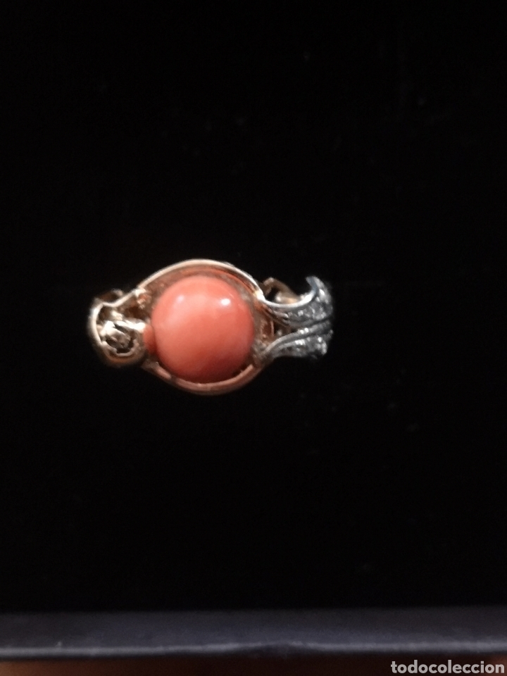 Joyeria: Anillo antiguo de oro y coral. - Foto 1