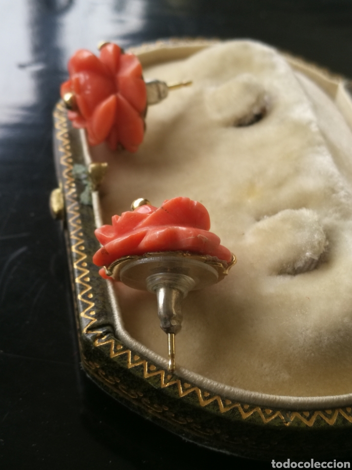 Joyeria: Pendientes y sortja flor de coral y montados en oro - Foto 2