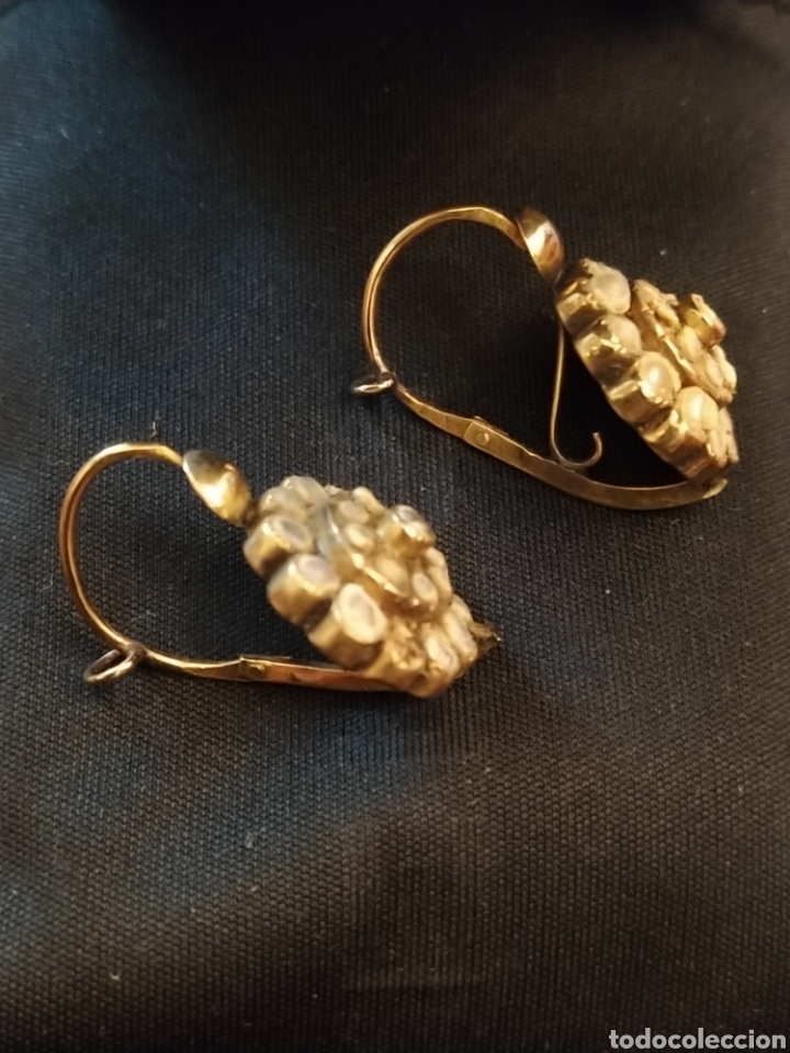 Joyeria: Antiguos pendientes de oro con perlitas. - Foto 2
