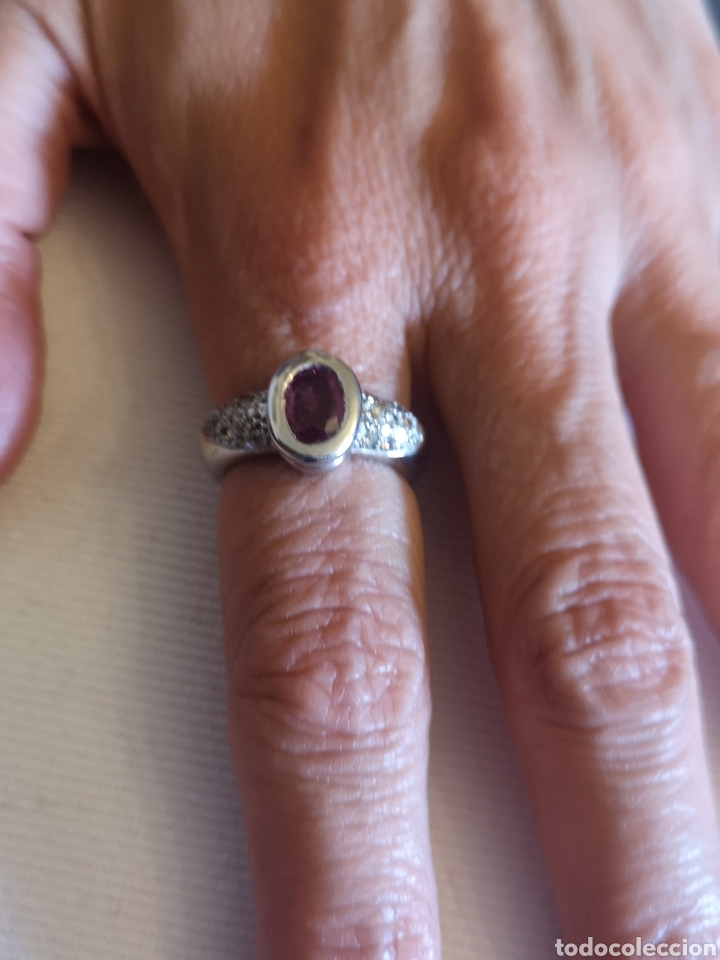 Joyeria: Anillo de oro blanco, brillantes y rub&iacute; - Foto 4