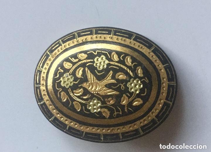 Joyeria: Antiguo broche damasquinado - Foto 1