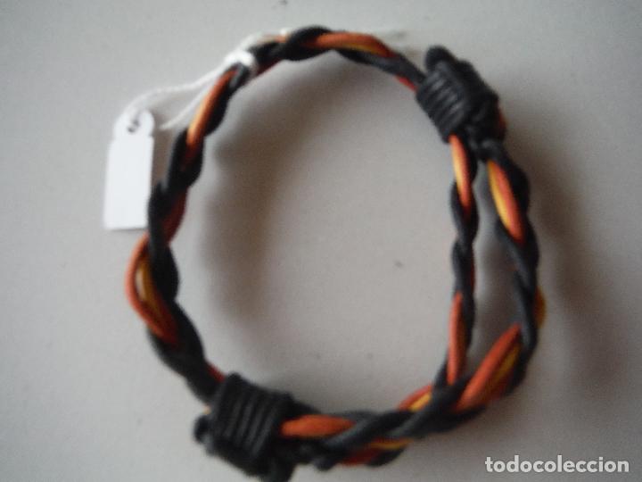Joyeria: PULSERA DE CUERO TRENZADO AJUSTABLE - Foto 3