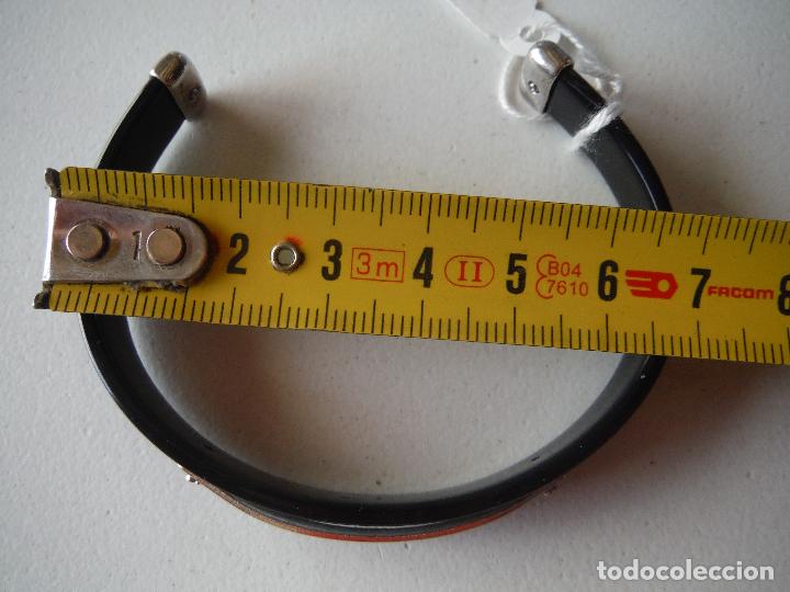 Joyeria: PULSERA BRAZALETE DE PLATA Y PASTA NEGRA - Foto 3