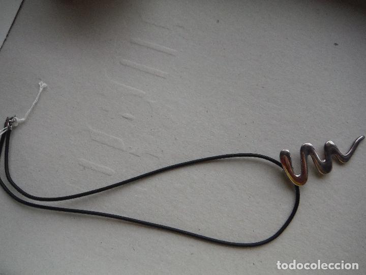 Joyeria: COLGANTE DE PLATA DE LEY CON FORMA RAYO - Foto 2