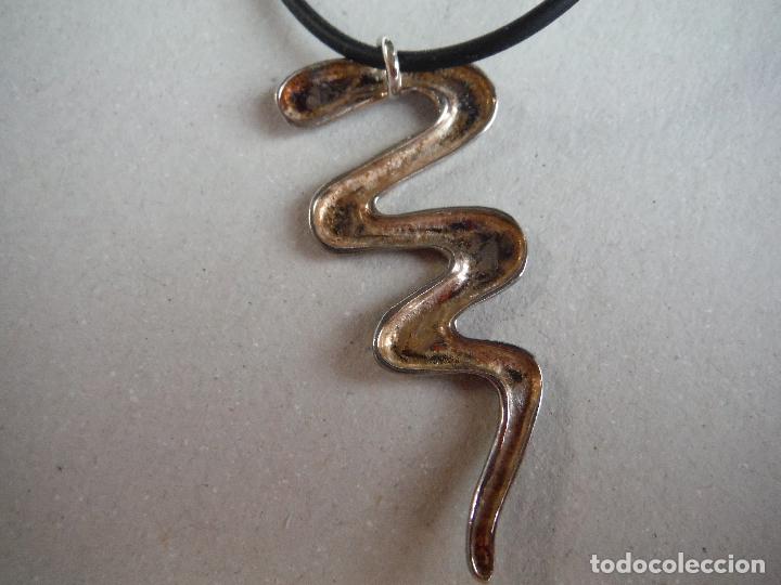 Joyeria: COLGANTE DE PLATA DE LEY CON FORMA RAYO - Foto 3