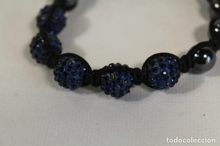 Joyeria: pulsera cierre de macrame con perlas y cuentas de marquesitas azules - Foto 5