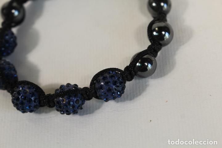 Joyeria: pulsera cierre de macrame con perlas y cuentas de marquesitas azules - Foto 6
