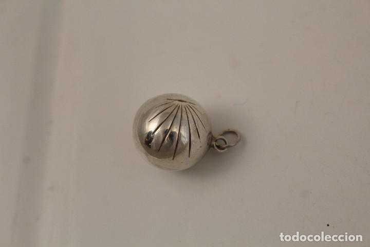 Joyeria: colgante cascabel en plata de ley - Foto 1