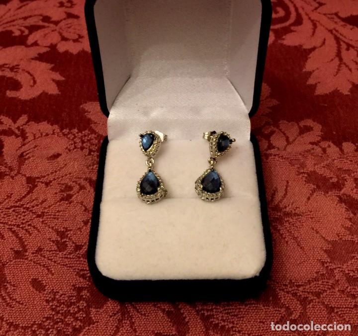 Joyeria: PENDIENTES CHAPADOS EN ORO BLANCO CON CUARZOS ZAFIRO. - Foto 1