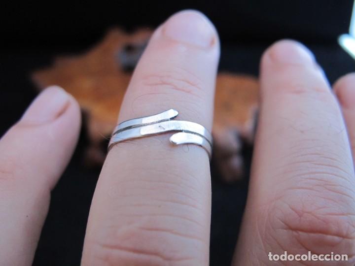 Joyeria: Fino anillo de plata contrastado 925. - Foto 5