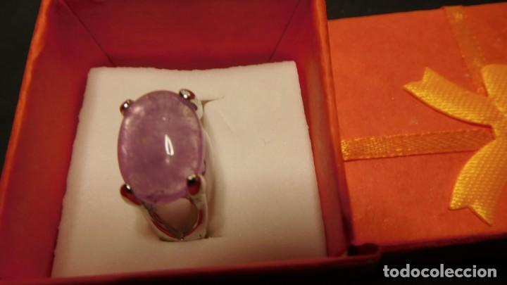 Joyeria: anillo con piedra fluorita engarzada - Foto 1