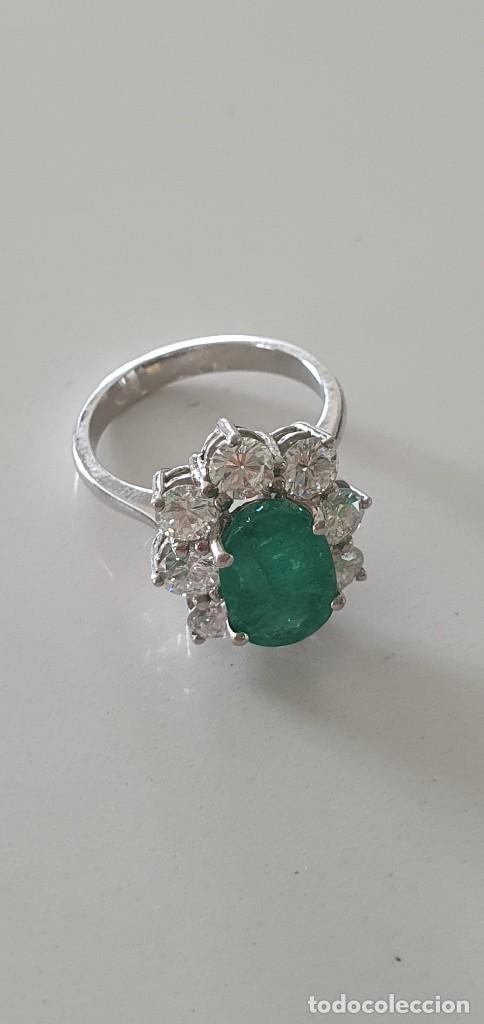 Joyeria: Anillo y pendiente - diamantes y esmeralda - Foto 3