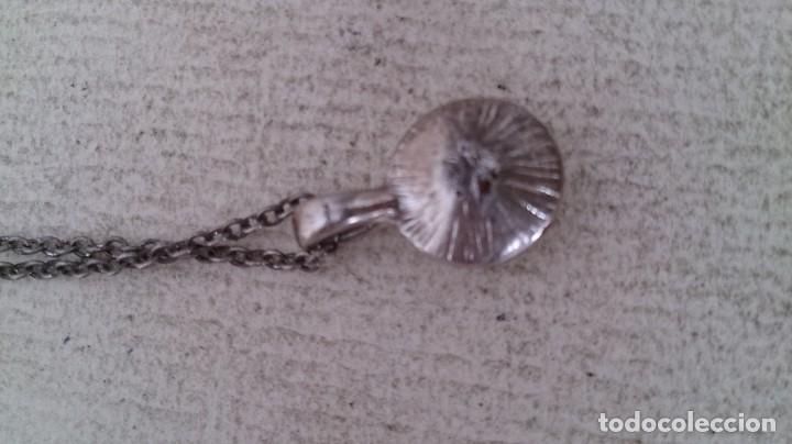 Joyeria: Cadena y colgante de metal - Foto 3