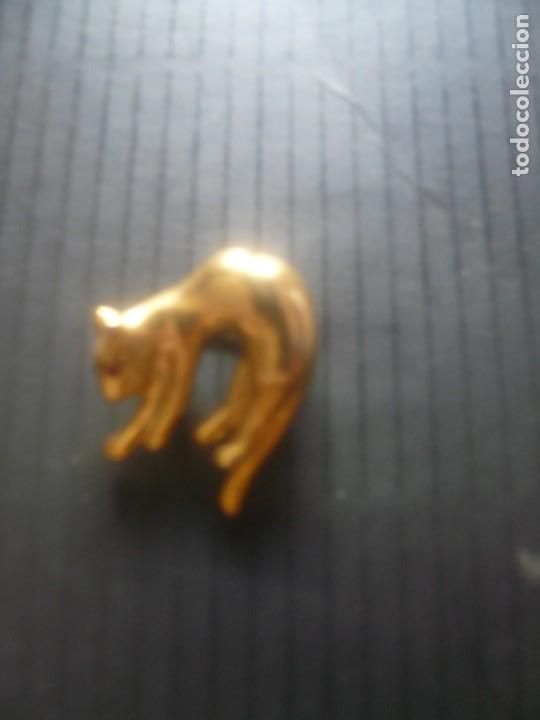 Joyeria: Broche chapado de oro en forma de gatito. - Foto 1