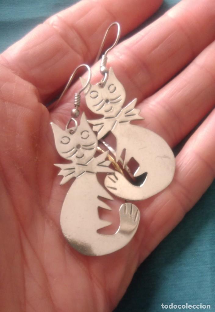 Joyeria: PENDIENTES DE SILUETA DE GATO PLATEADOS - Foto 3