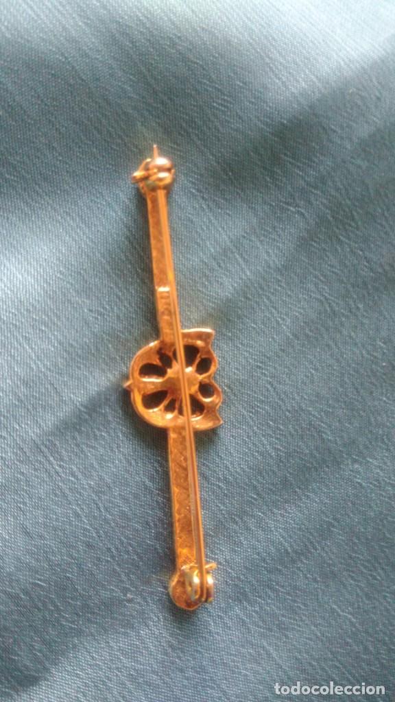 Joyeria: BROCHE DORADO Y PEDRER&Iacute;A - Foto 9