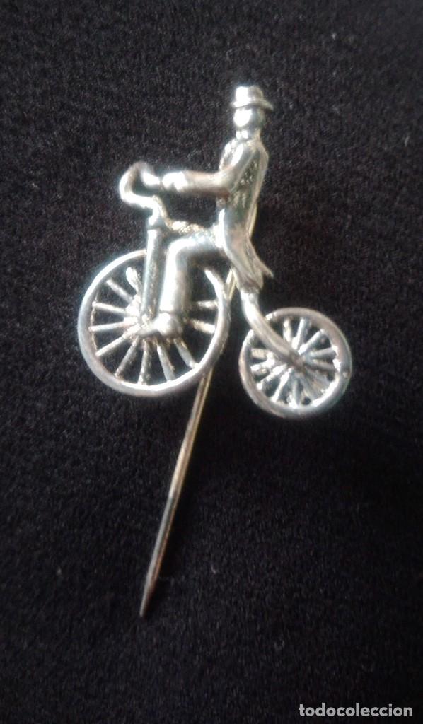 Joyeria: ALFILER PLATEADO DE CICLISTA ANTIGUO - Foto 1