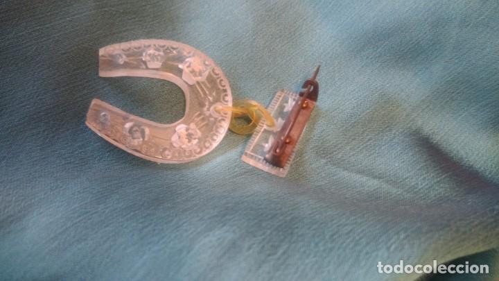Joyeria: BROCHE MODERNISTA DE CELULOIDE HERRADURA - Foto 4