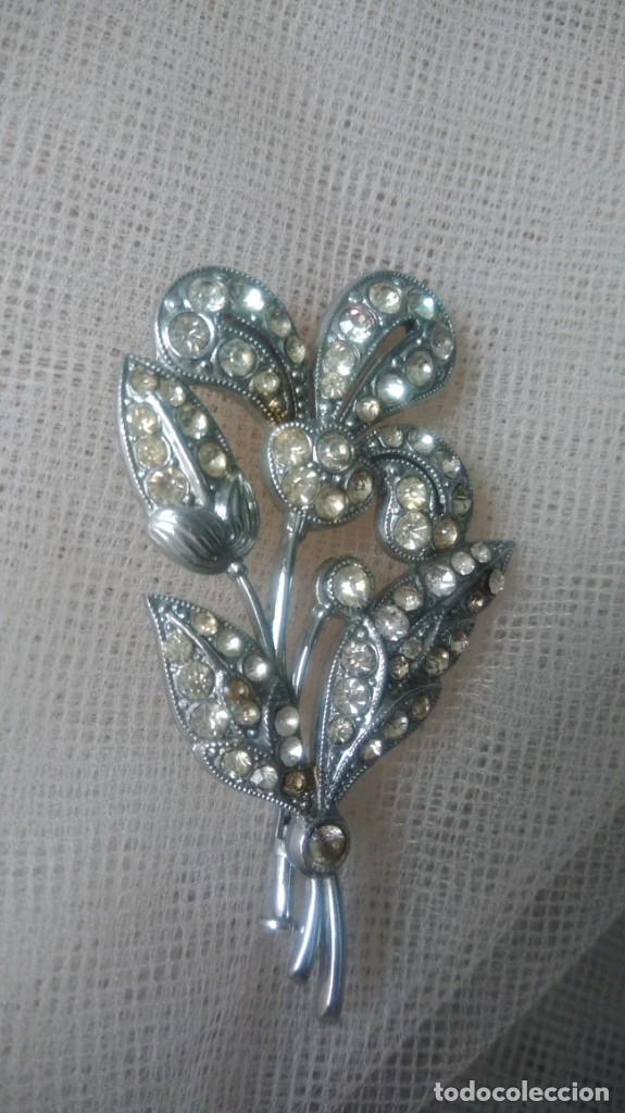 Joyeria: BROCHE ANTIGUO FLOR DE LIS CON PEDRER&Iacute;A - Foto 5