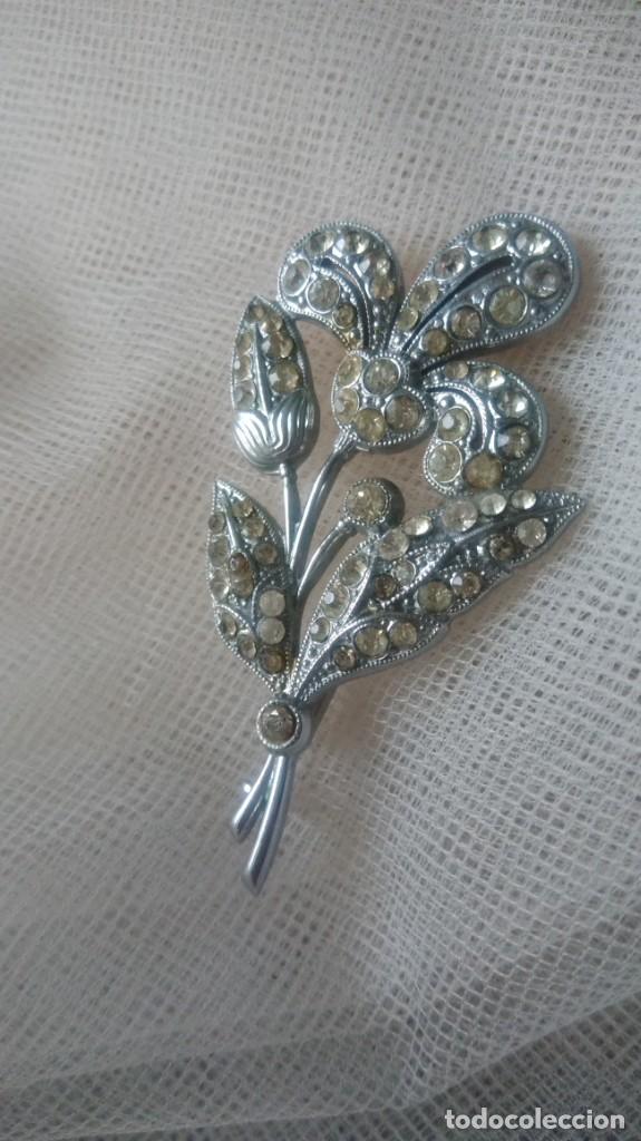 Joyeria: BROCHE ANTIGUO FLOR DE LIS CON PEDRER&Iacute;A - Foto 7