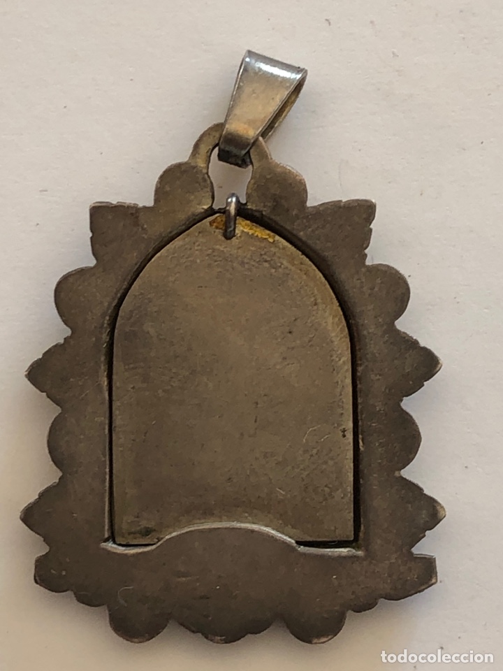 Joyeria: Antigua medalla con virgen en relieve - Foto 2