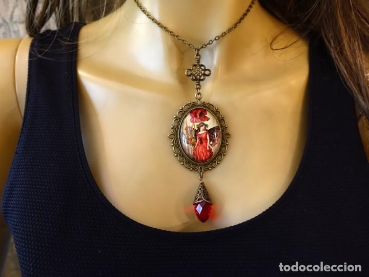 Joyeria: COLLAR CON GRAN C&Uacute;PULA DE CRISTAL CON NINFA DEL BOSQUE EN ROJO - Foto 5