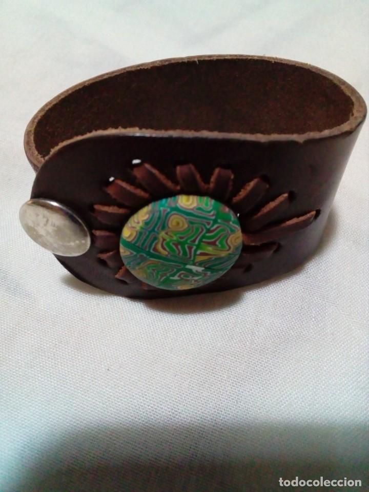 Joyeria: bonito brazalete de cuero - Foto 2