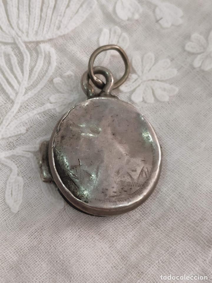 Joyeria: Cajita de plata, relicario. - Foto 4