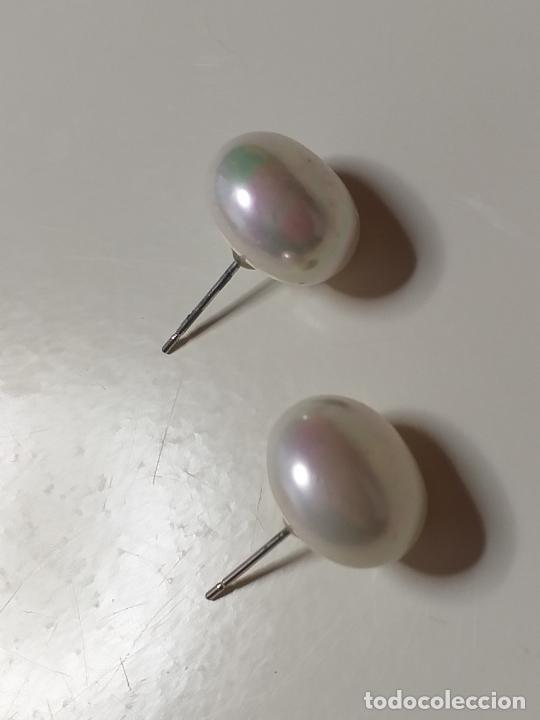 Joyeria: Pendientes de bola. Color blanco perlado. - Foto 4