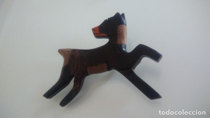Joyeria: BROCHE DE MADERA EN FORMA DE PERRO - Foto 7
