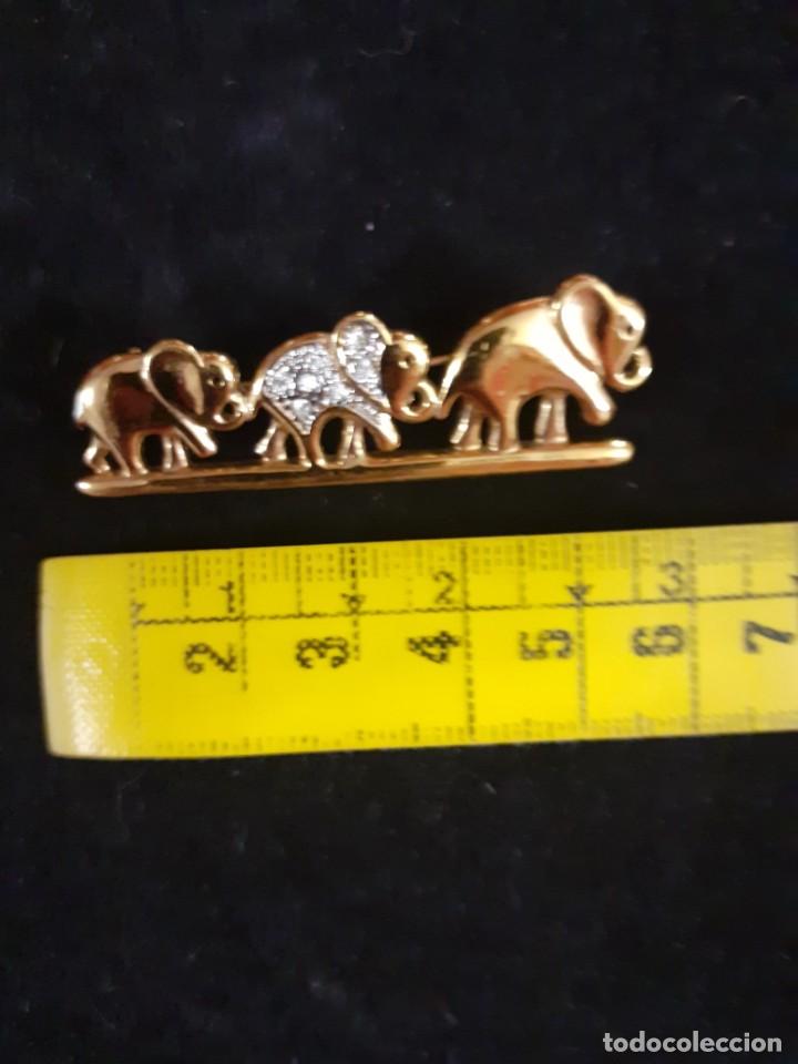 Joyeria: Broche dorado de elefantes y strass - Foto 3