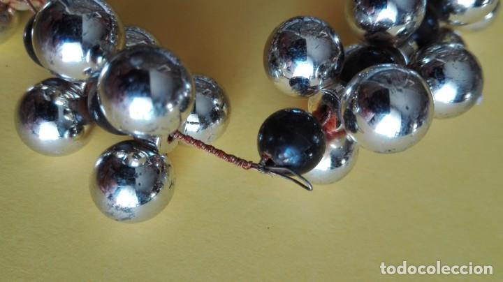 Joyeria: Pulsera de cuentas color plata y negras de pl&aacute;stico - Foto 2