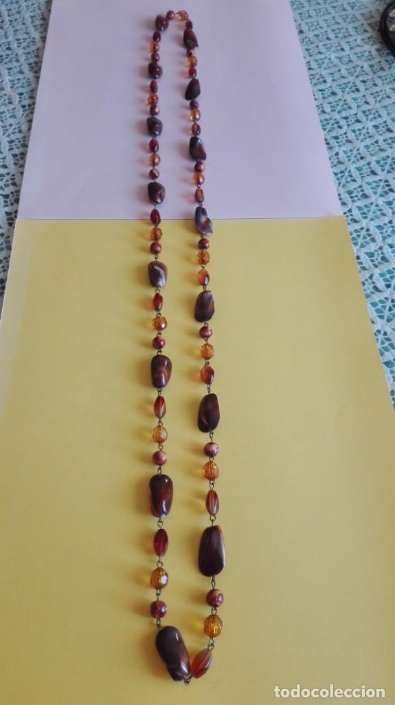 Joyeria: Collar largo con cuentas de colores de pl&aacute;stico - Foto 1
