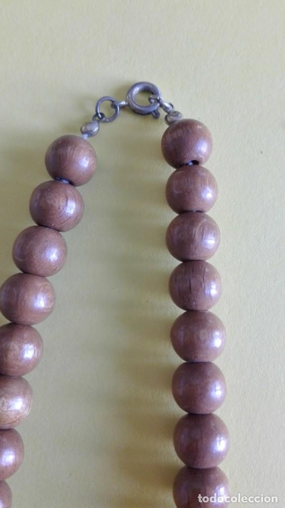 Joyeria: Collar de bolas de madera y cuentas de pl&aacute;stico - Foto 3
