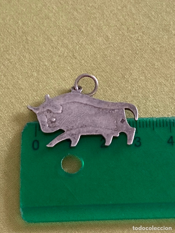 Joyeria: Colgante de plata en forma de toro - Foto 1