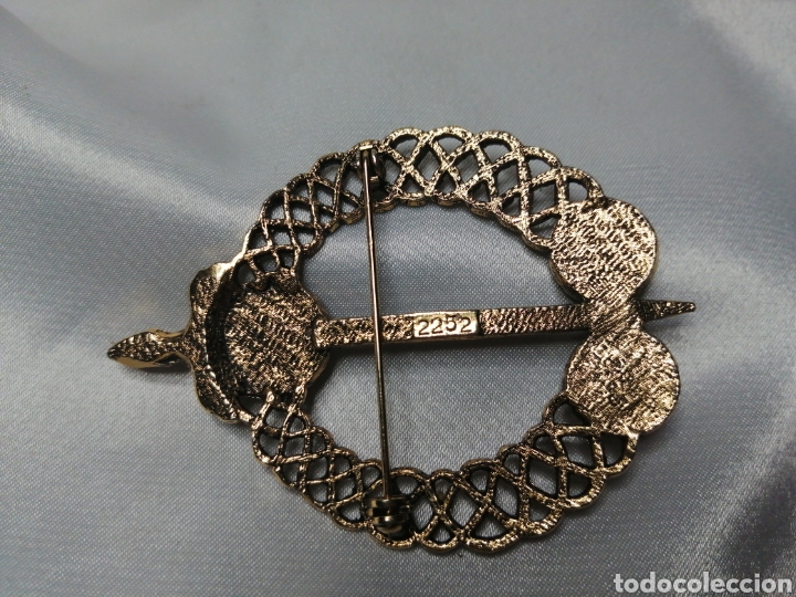 Joyeria: Broche metal dorado y cristal - Foto 3