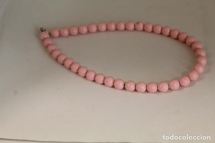 Joyeria: collar de cuentas rosa con cierre de plata - Foto 1